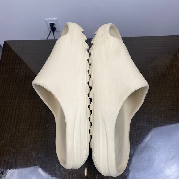 Adidas Yeezy Slide Sandals Bone Men\'s 13 Streetwear main image 11